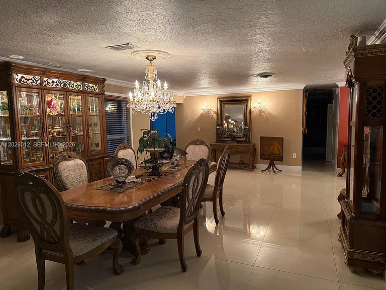 5540 SW 63rd Ct — Photo 6