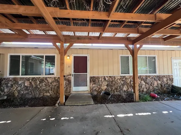 39 Santos Way, Chico, CA 95973