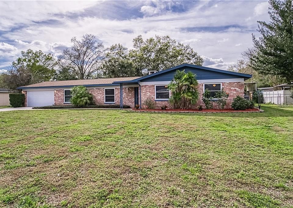 1st image of 2110 Ramblewood Ln