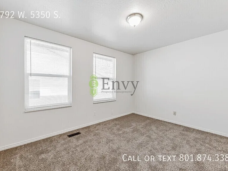 2792 W 5350 S — Photo 10