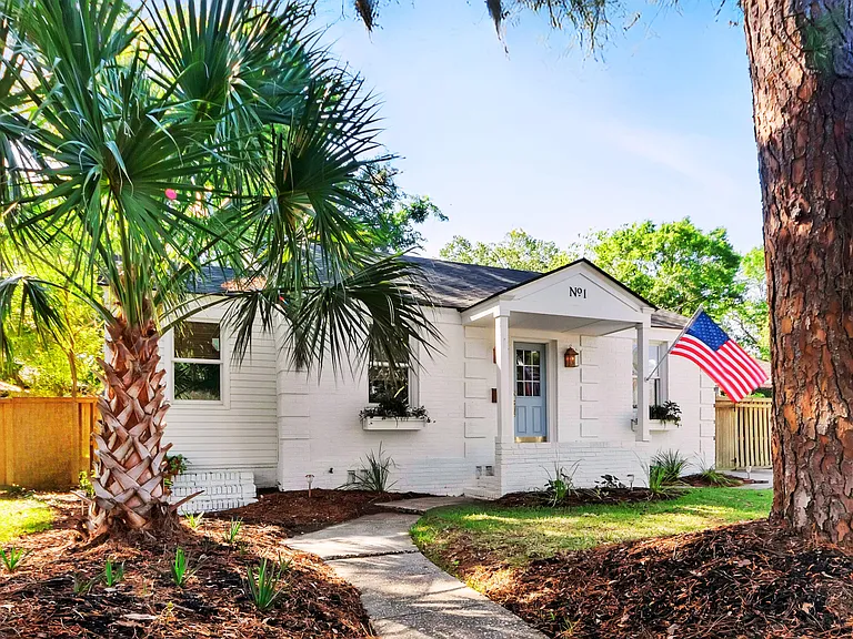 1 Colleton Dr — Photo 38