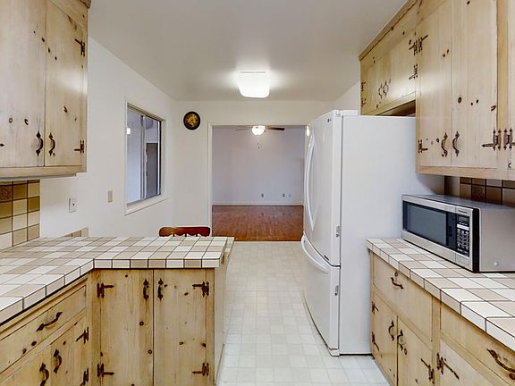 2nd image of 2971 Skillman Ln