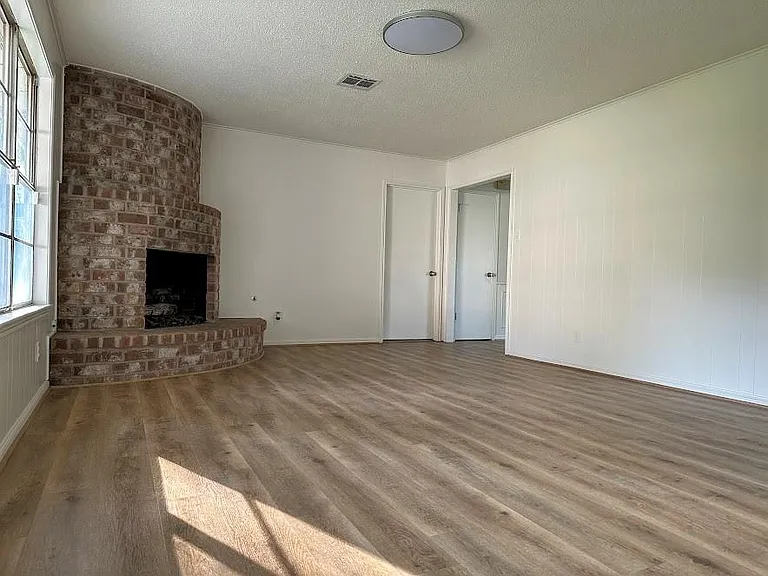 9718 Truscon Dr — Photo 9