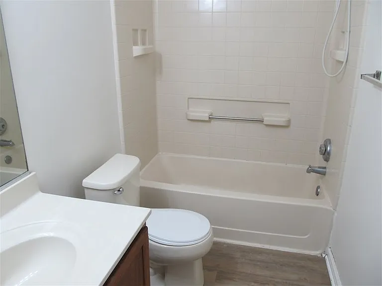 317 Tarneywood Dr — Photo 12