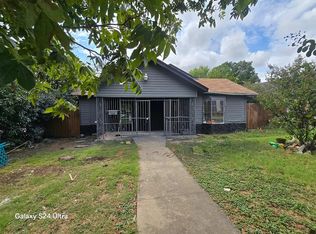 624 Griggs Ave, Fort Worth, TX 76103