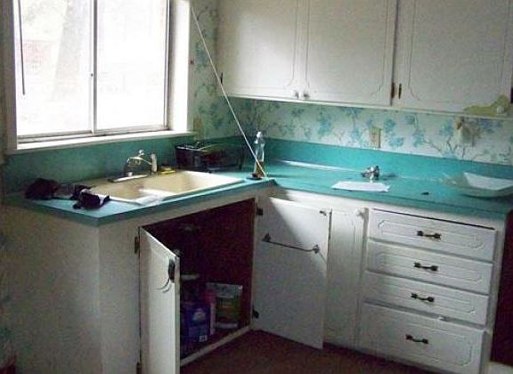 5th image of 3621 Central St