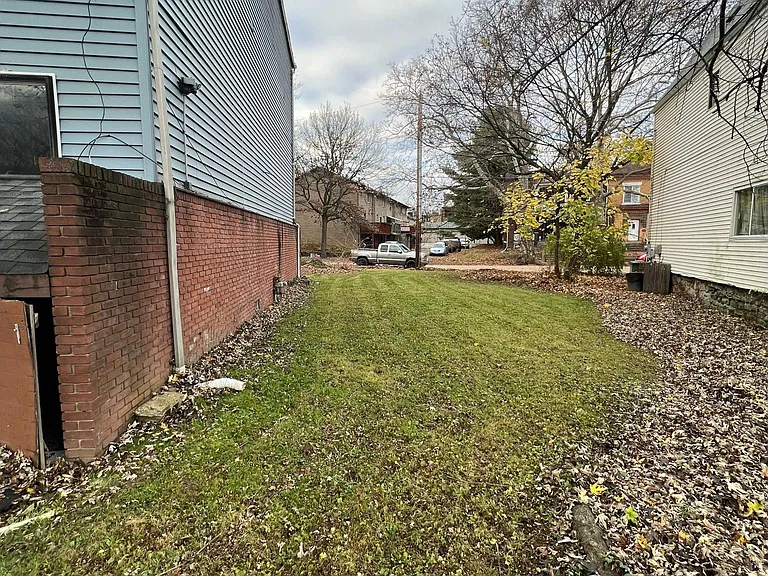 406 Rebecca Ave — Photo 25