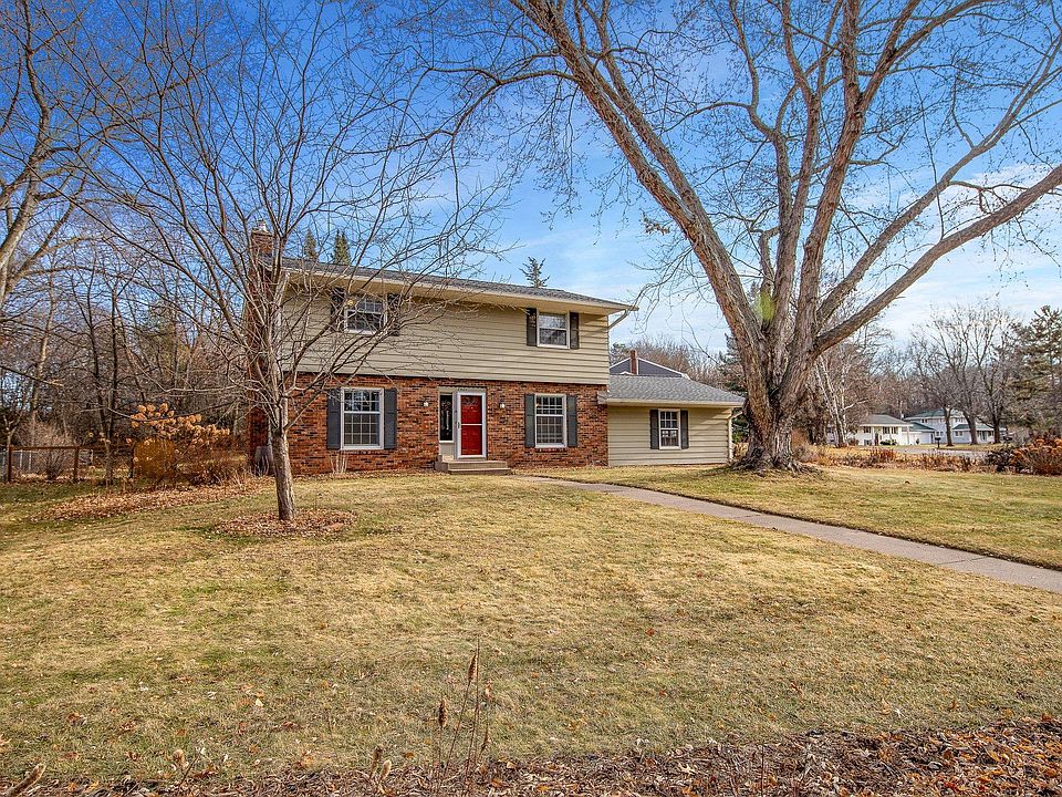1st image of 3401 Glen Oaks Ave