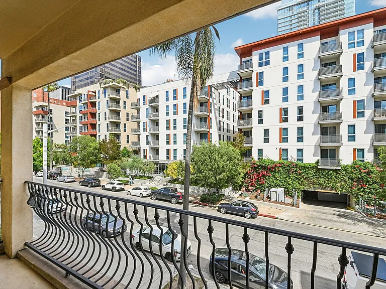 Berendo Terrace Apartment Homes — Photo 6