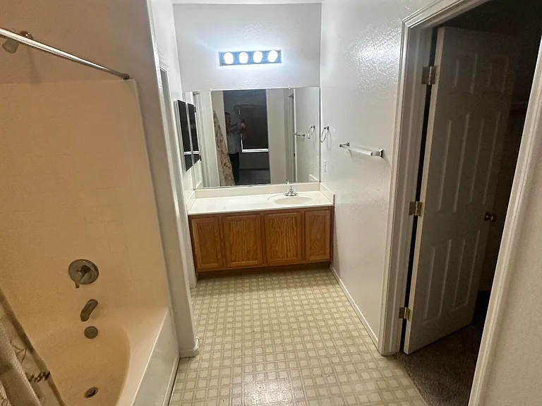 44 S Greenfield Rd #9 — Photo 10
