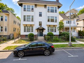 316 Halsted St, East Orange, NJ