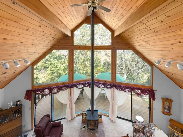 785 Keen Rd, Grants Pass, OR 97527