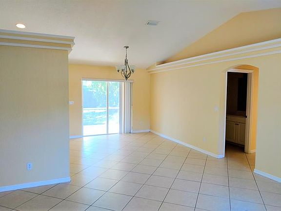 2nd image of 1061 NW Bayshore Blvd