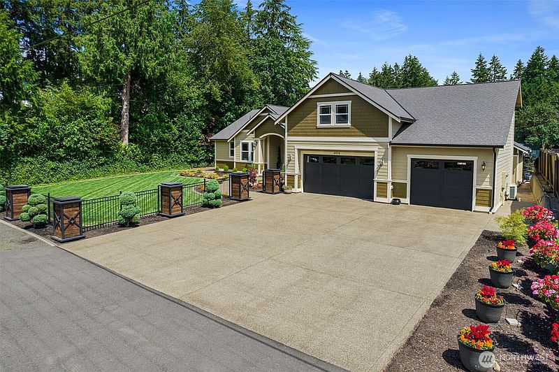 4th image of 4914 Thompson Lane SE