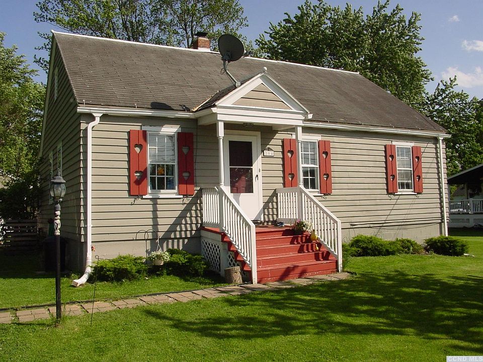 1st image of 204 Harry Howard Ave