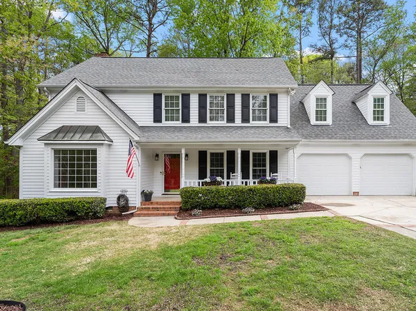 212 Laurie Ln, Cary, NC 27513