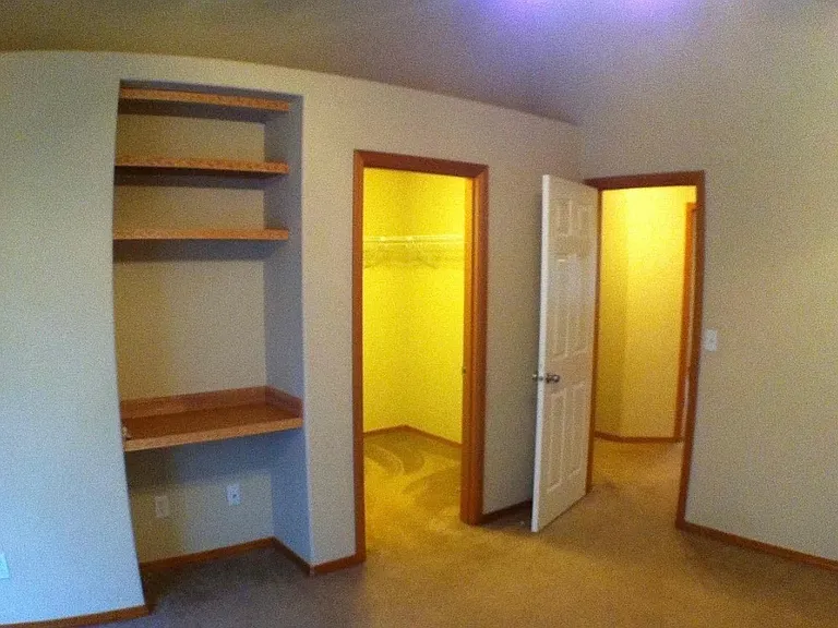 38640 Barlow Pkwy — Photo 26