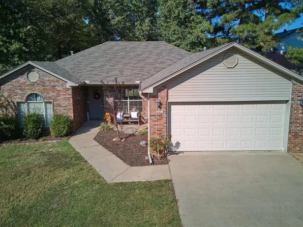 2702 Mount Vernon Dr, Benton, AR 72015