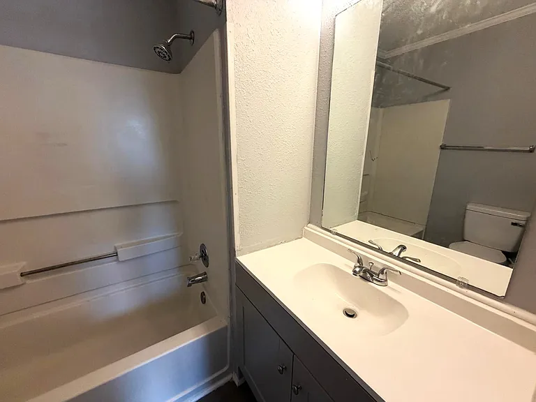 31 Canterbury Ct — Photo 29