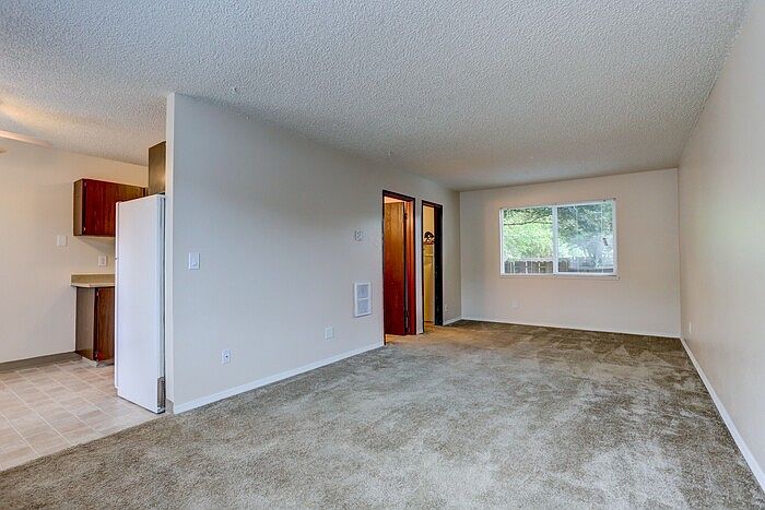 1st image of 2646 SE 160th Ave