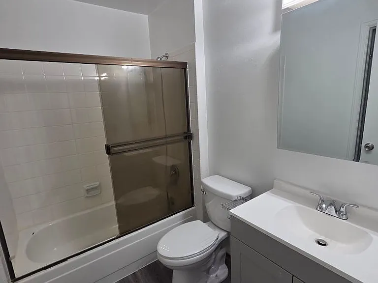 8492 W Eastman Pl — Photo 10
