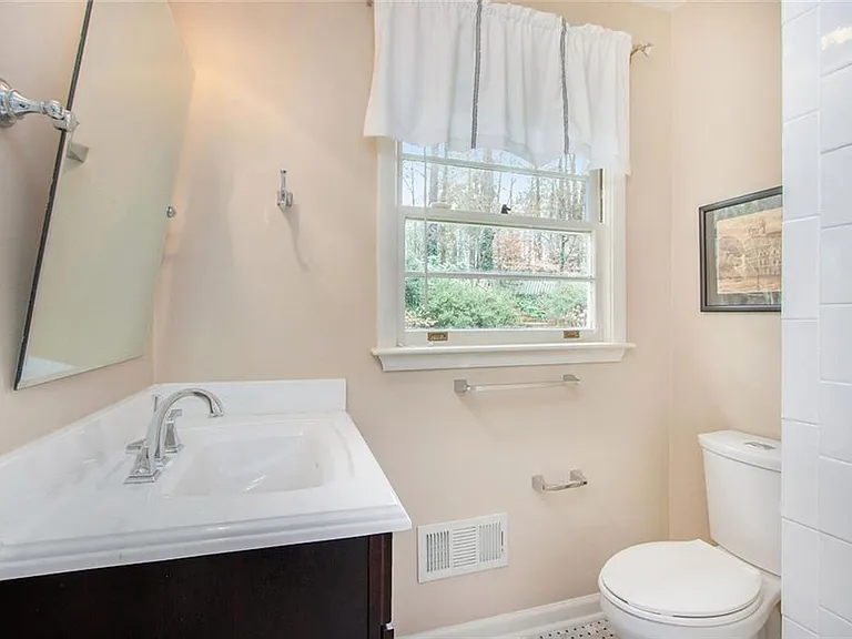 3873 Land O Lakes Dr NE — Photo 27