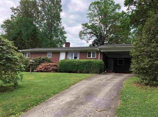 177 Fernwood Dr, Rutherfordton, NC 28139