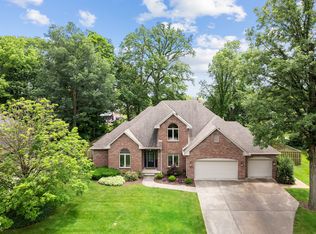 7659 W Williamswood Dr, New Palestine, IN 46163