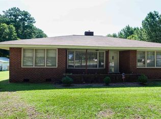 314 Rainbow Lake Rd, Boiling Springs, SC 29316