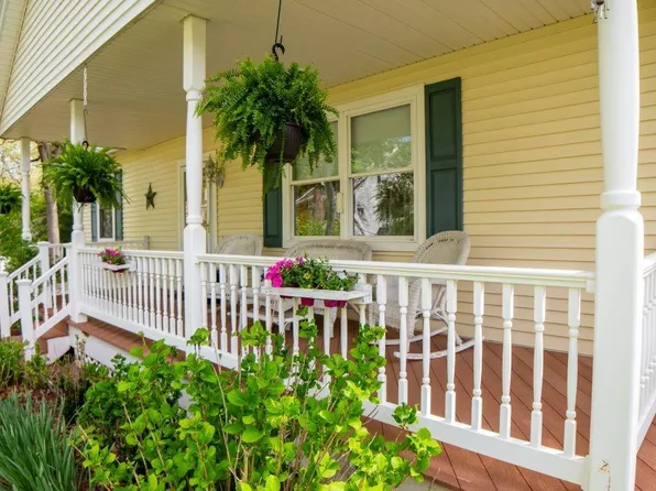 100 N Magnolia Street, Pearl River, NY 10965