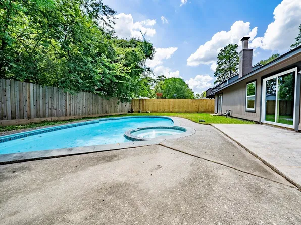 2338 Cades Cove Dr, Spring, TX 77373