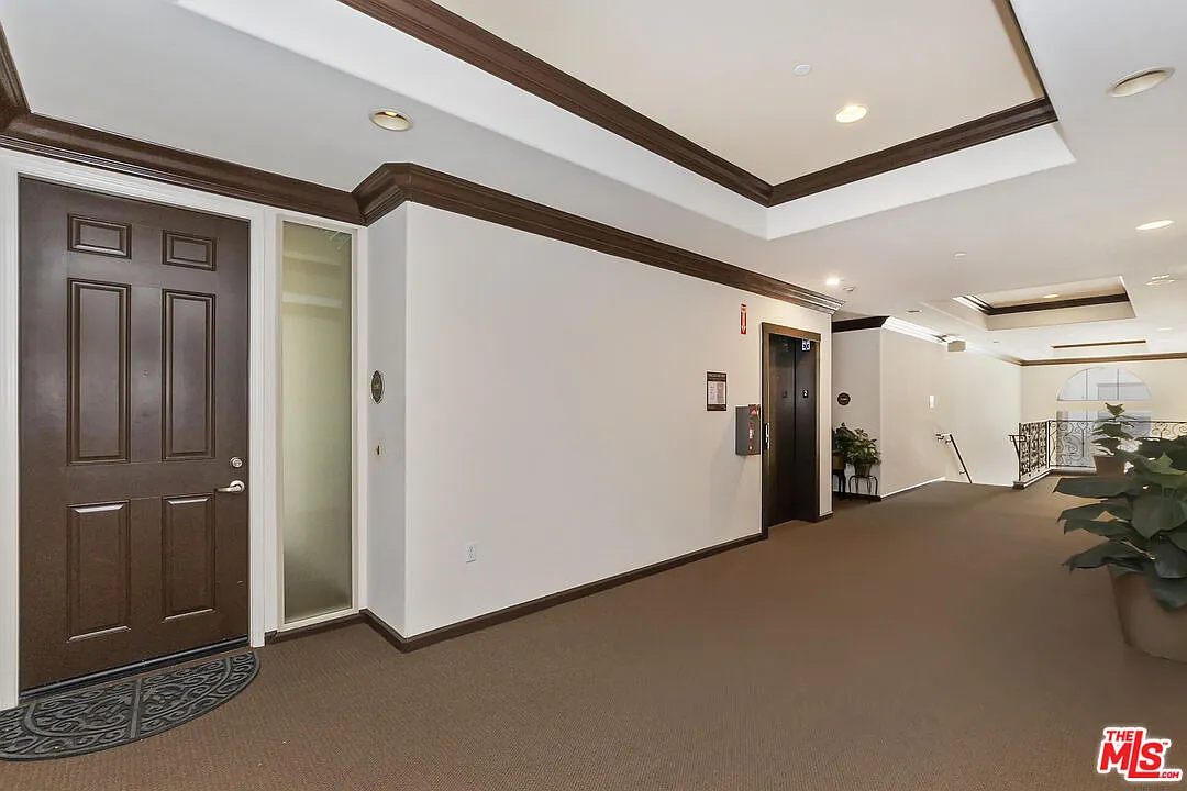 2 bed, 2.0 bath, 1278 sqft, $2,850 — Photo 3