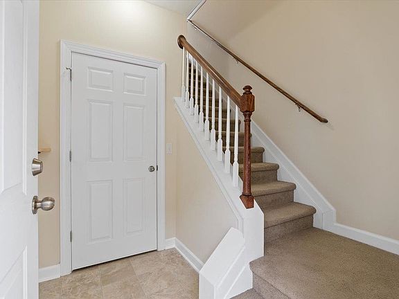 5th image of 69 Windgate Cir Unit 201