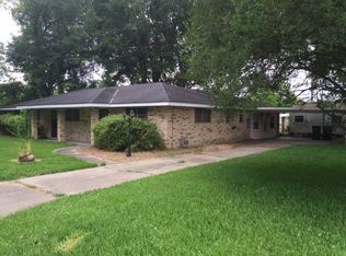 22 Bridle Path Ln, Saint Rose, LA 70087