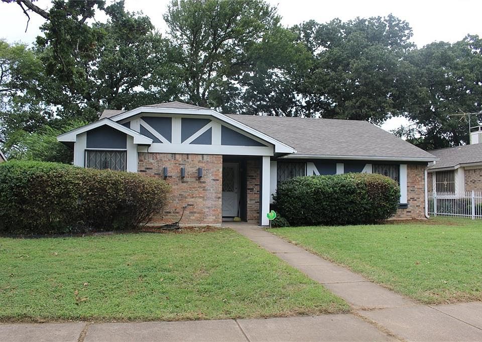 1st image of 1015 Burlywood Dr
