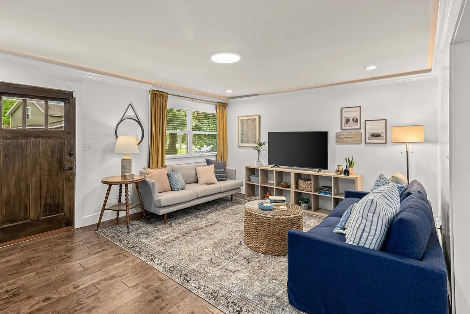 3 bed, 2.0 bath, 1453 sqft, $4,478 — Photo 1