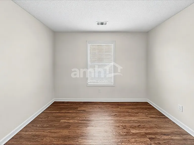 294 Greystone Cir — Photo 12