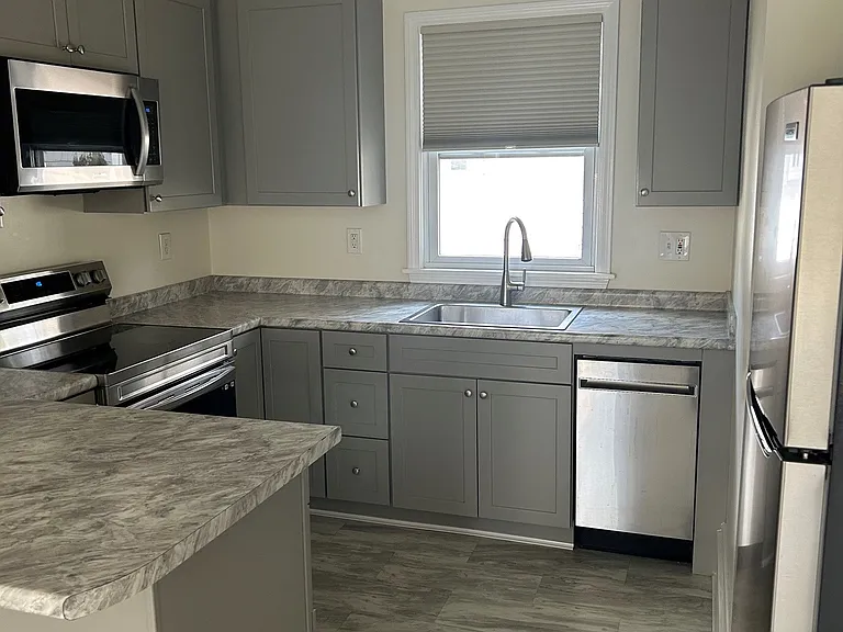 3 Franklin St — Photo 1