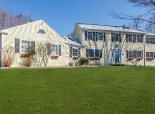 131 Long Hill Rd E, Briarcliff Manor, NY 10510