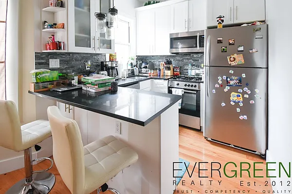 Rented by Pinn Realty | media 3