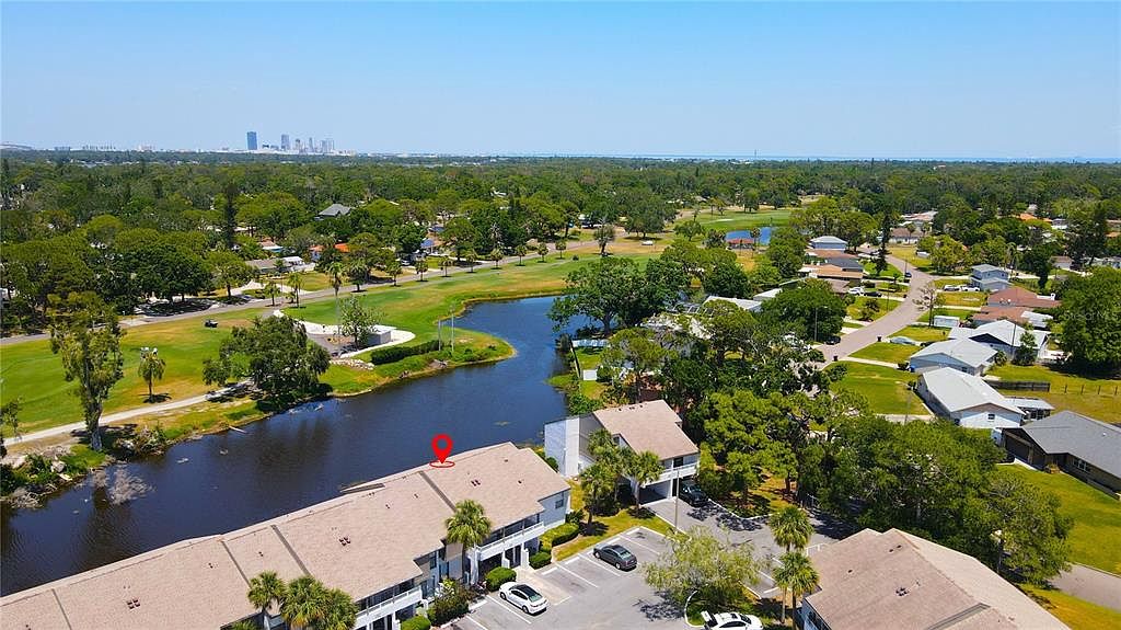 1981 Lakewood Club Dr S #4-M