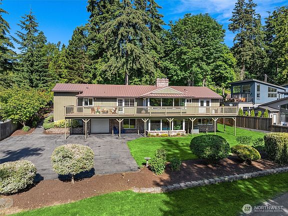 3rd image of 398 Ferncliff Avenue NE