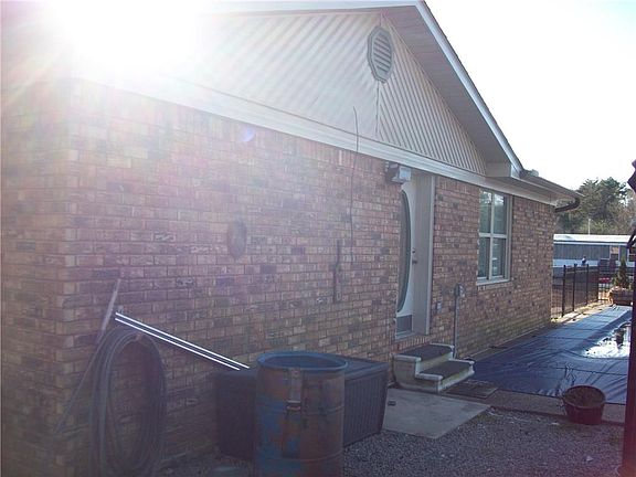 4th image of 7134 Chrisman Dr
