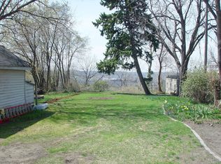 637 Fairview Ave NE, Grand Rapids, MI