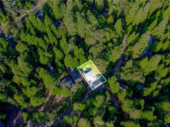 744 Woodland Rd, Crestline, CA 92325