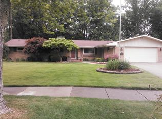 401 Winwood Ave, Saint Joseph, MI 49085