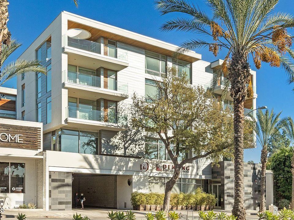 1st image of 482 S Arroyo Pkwy #408