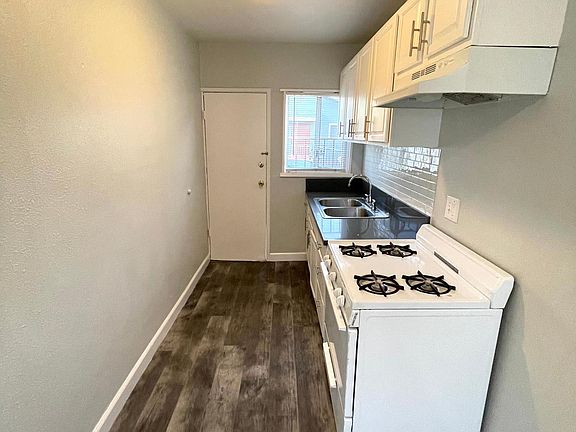 2nd image of 431 Dawson Ave APT 9