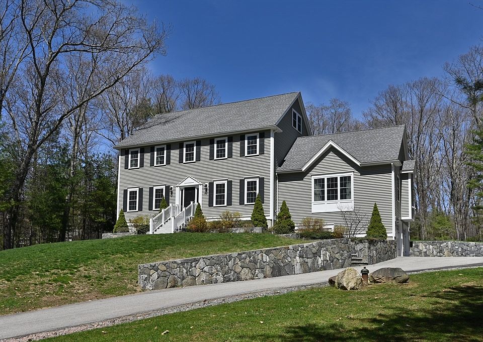 1st image of 261 Ipswich Rd