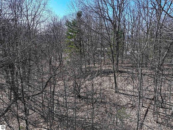3rd image of 0 S Bay Bluffs Dr